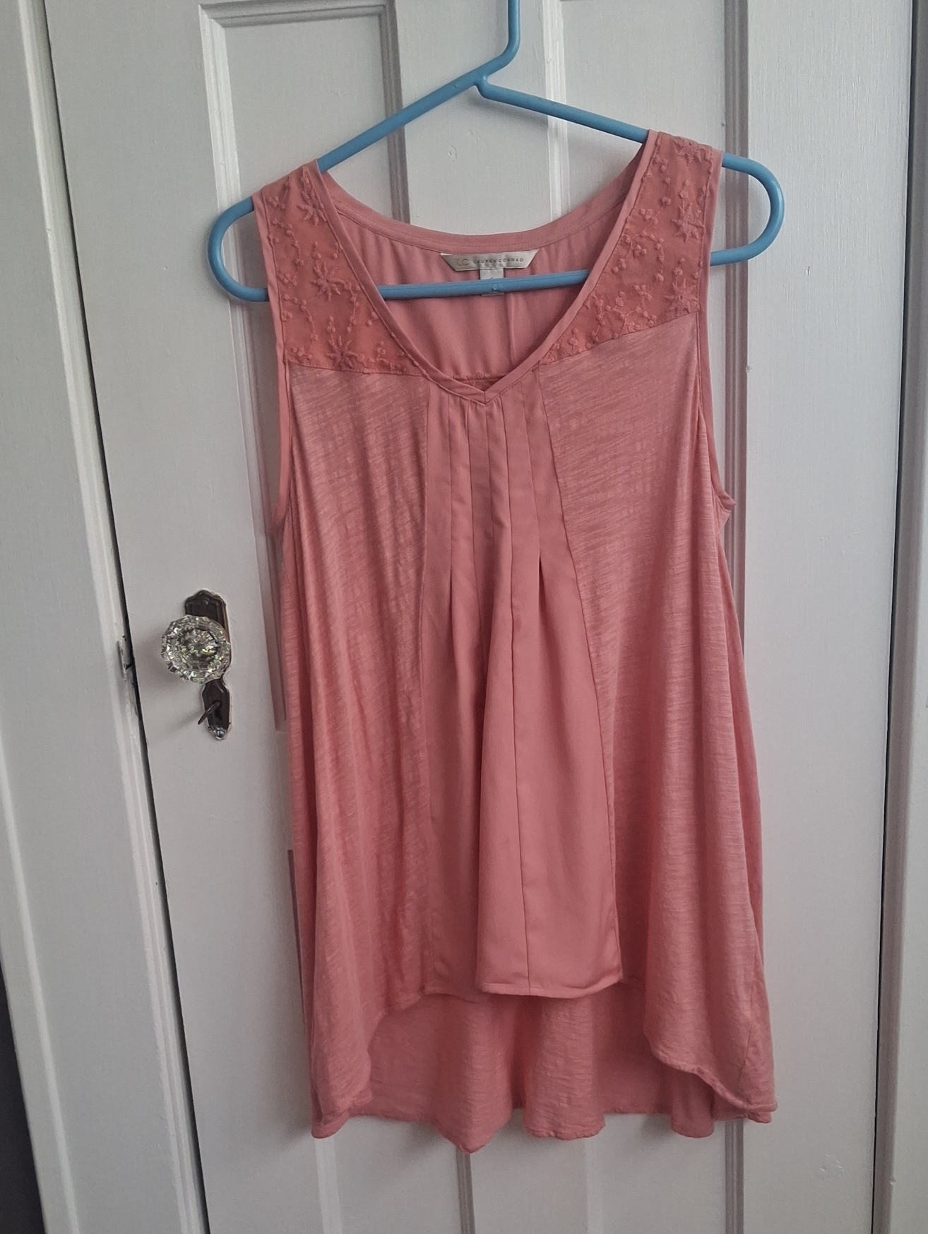 Sleeveless Pink Pleated V-Neck Top - Unbranded